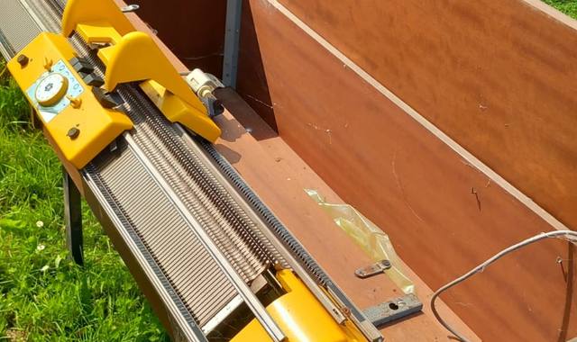 Bricolage tricoteuse mécanique