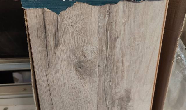 Bricolage lames de parquet stratifié