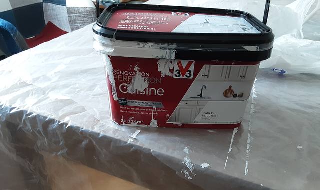Bricolage peinture meubles cuisine