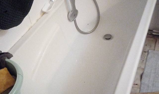 Bricolage une baignoire plastique