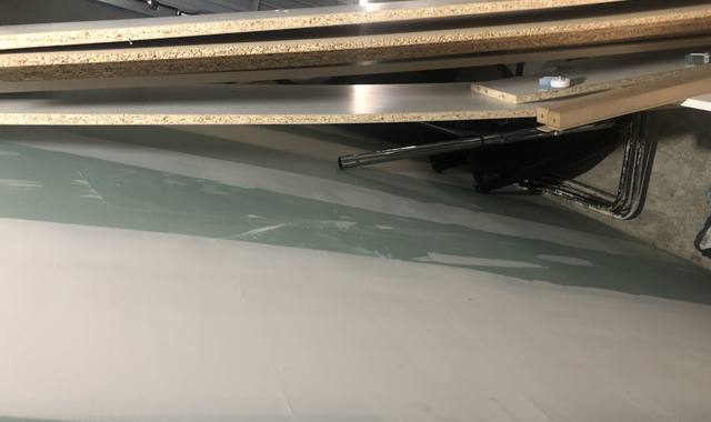 Bricolage planches d’armoire