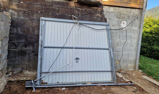 Bricolage porte de garage motorisée fonctionnelle