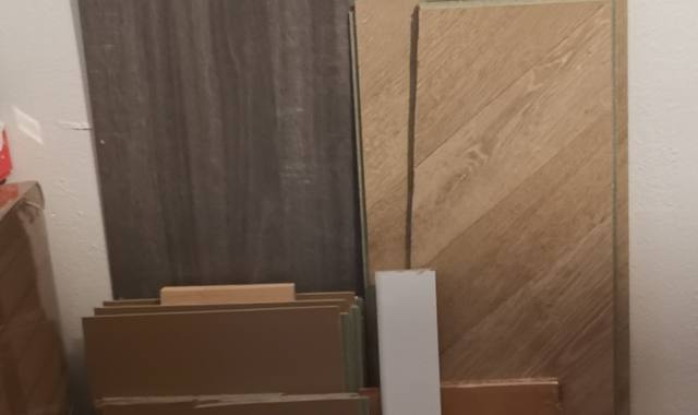 Bricolage planches parquet bois