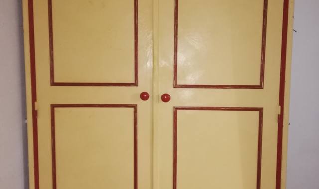 Bricolage double portes de placard