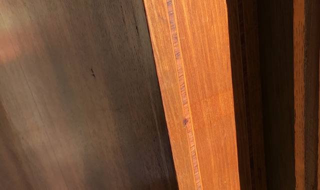 Bricolage 2 montants d’une ancienne armoire en bois