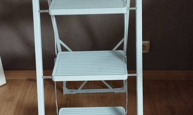 Bricolage escabeau 3 marches