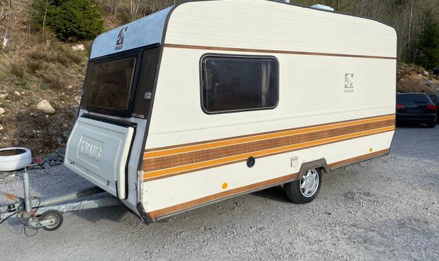 Camping caravane vintage Knaus (Années 80)