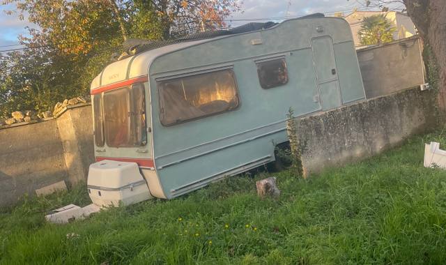 Camping caravane vide