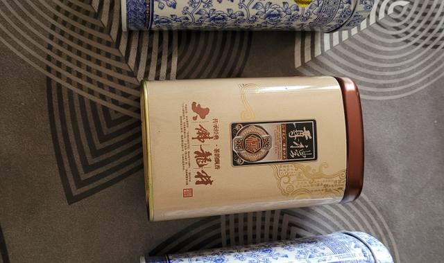 Collection 3 boîtes vides en métal ayant contenues du the chinois