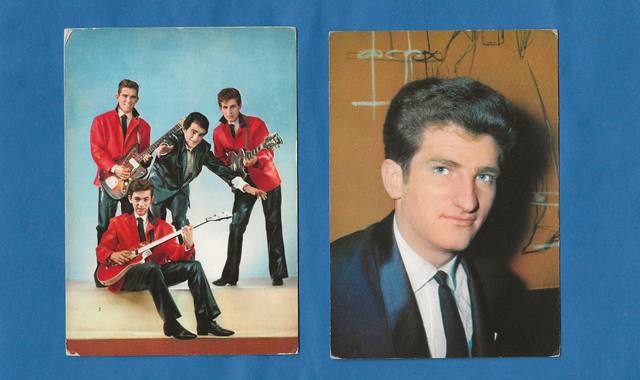 Collection cartes postales chanteurs français