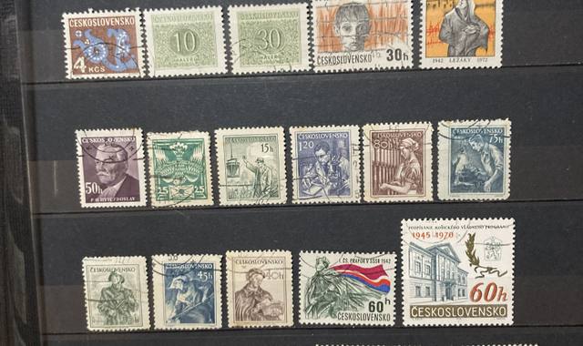 Collection timbres du MONDE - 09.05