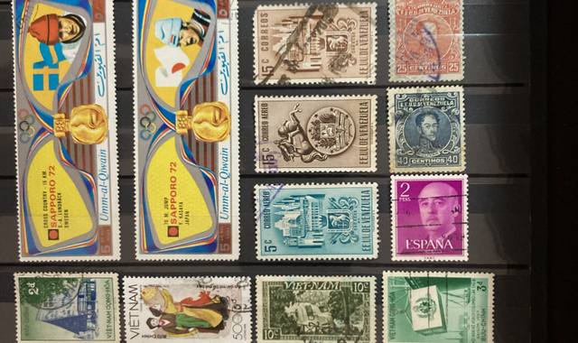 Collection timbres du MONDE - 33.02