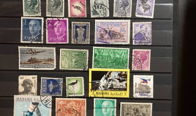 Collection timbres du MONDE - 35.1