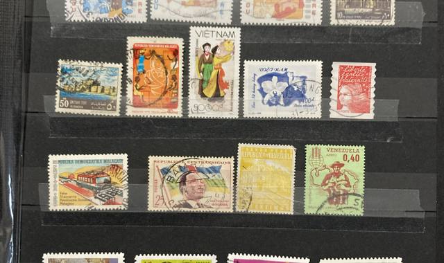 Collection timbres du MONDE - 51 -