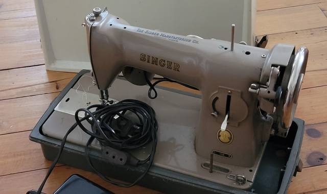 Collection machine à coudre Singer