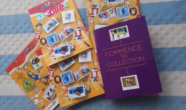 Collection une dizaine de Petit livret "joue avec le timbre