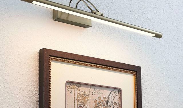 Divers lampe pour éclairer tableau