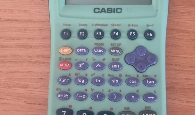 Divers calculatrice CASIO GRAPH 35+