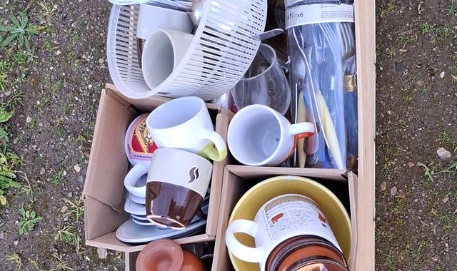 Divers vaisselle en bon état