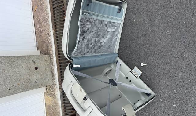 Divers valise cabine 2 roues 3 serrures