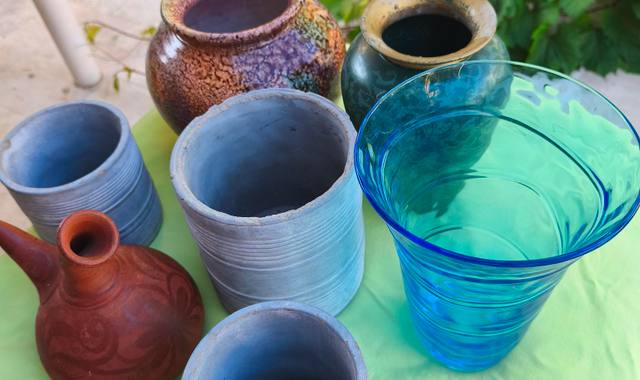 Divers vases, cache pot