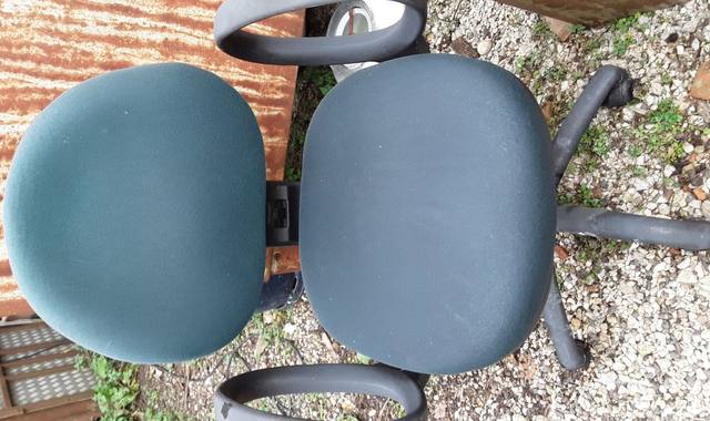 Divers fauteuil de bureau à roulettes