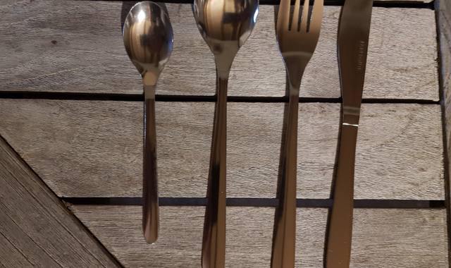 Divers lot de couverts