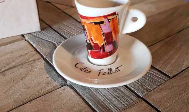 Divers lot six tasses café avec soucoupe