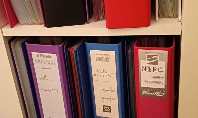 Divers lot de grands classeurs