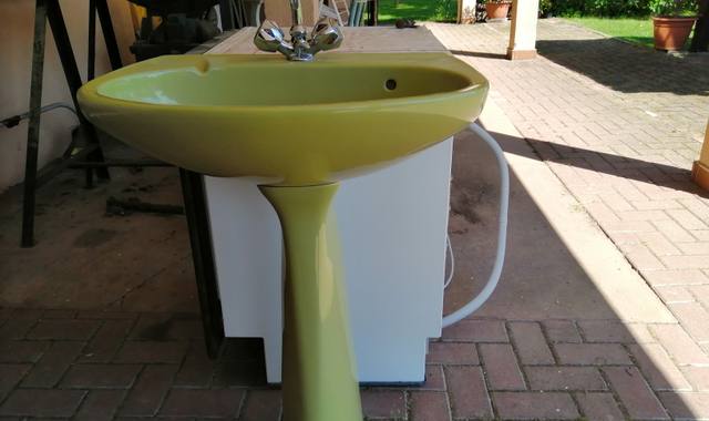 Divers lavabo sur console