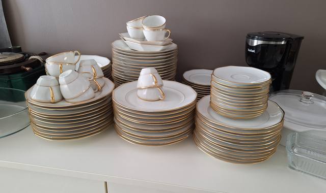 Divers vaisselle, service de table.