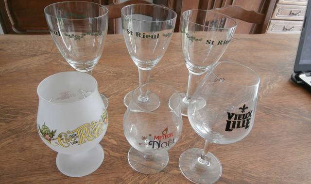Divers 6 verres a biere