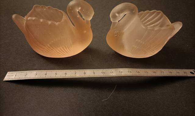 Divers 2 petites coupelles identiques