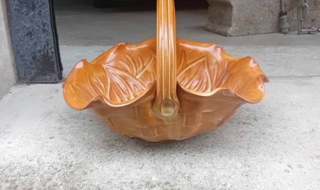 Divers panier avec anse