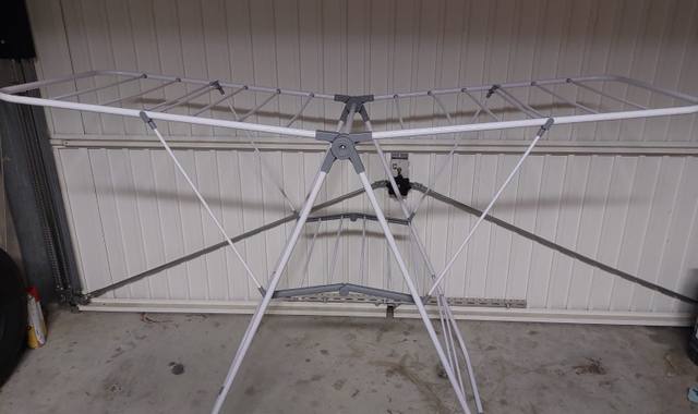 Divers séchoir à linge URGENT