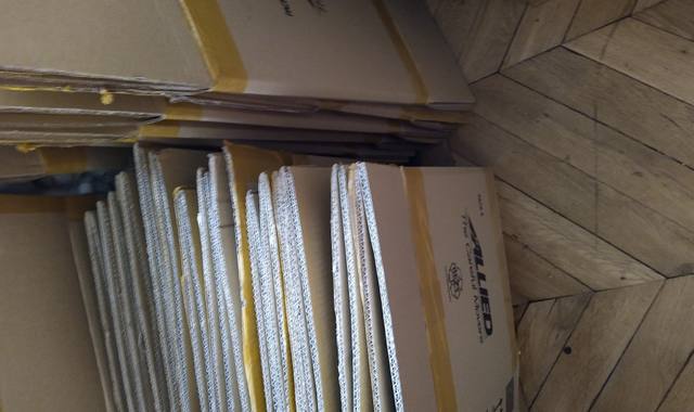 Divers cartons déménagement à Lyon