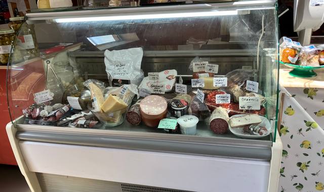 Divers je donne banque refrigere'  pour magasin