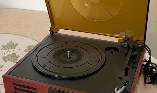 Divers tourne-disque état neuf