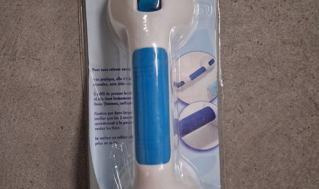 Divers poignee salle de bain