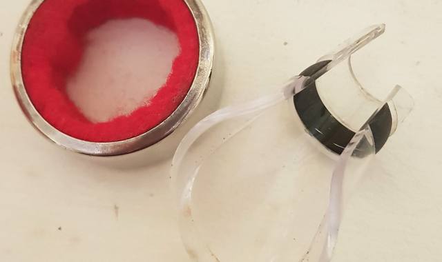 Divers anneau anti gouttes et bec verseur