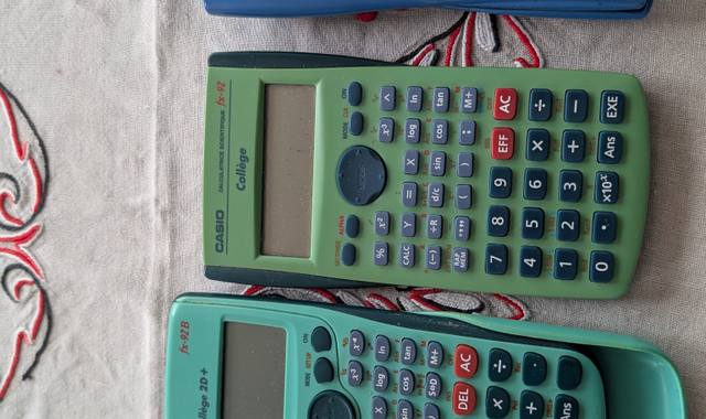 Divers calculatrices collège et lycée Casio et TI