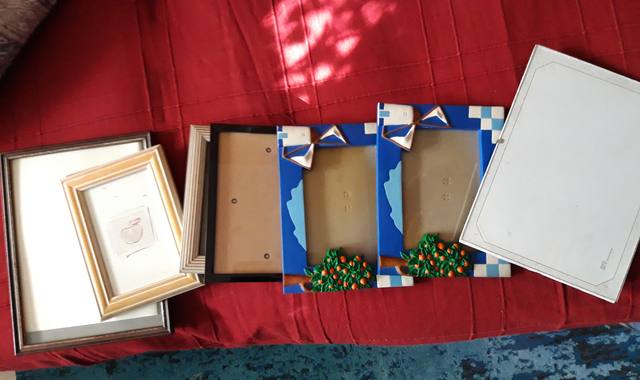 Divers plusieurs cadres photos