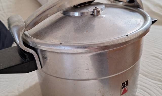 Divers cocotte minute seb