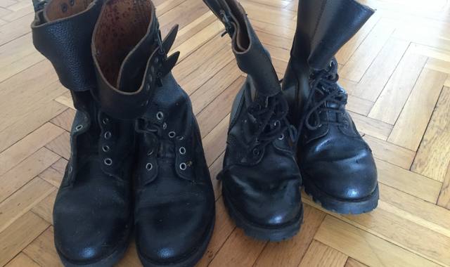 Divers chaussures Montantes