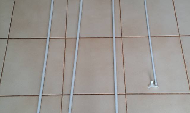 Divers tringles à rideaux (voilage) extensibles