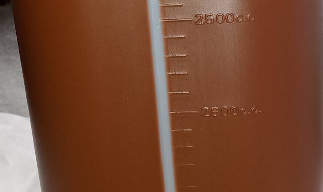 Divers bidon 3l pour analyses d'urines