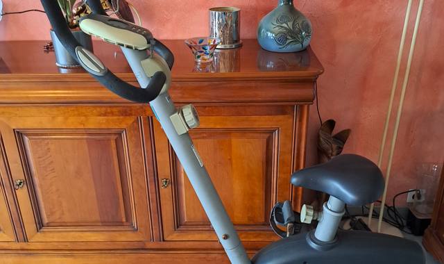 Divers vélo d'appartement