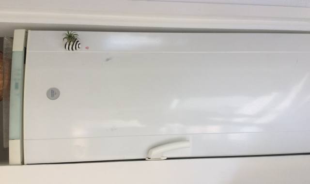 Electroménager congélateur armoire Arthur Martin 180x60 7 tiroirs