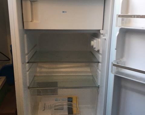 Electroménager frigo "table-top"