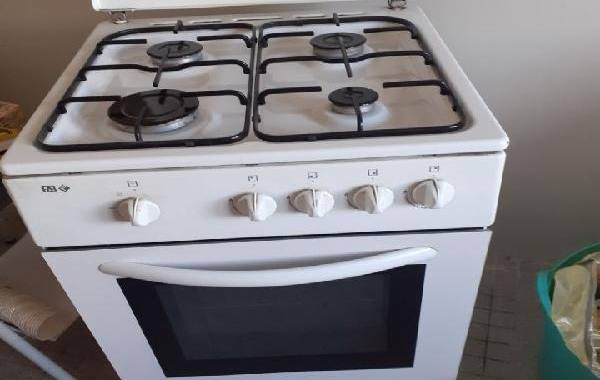 Electroménager gazinière Sauter à donner